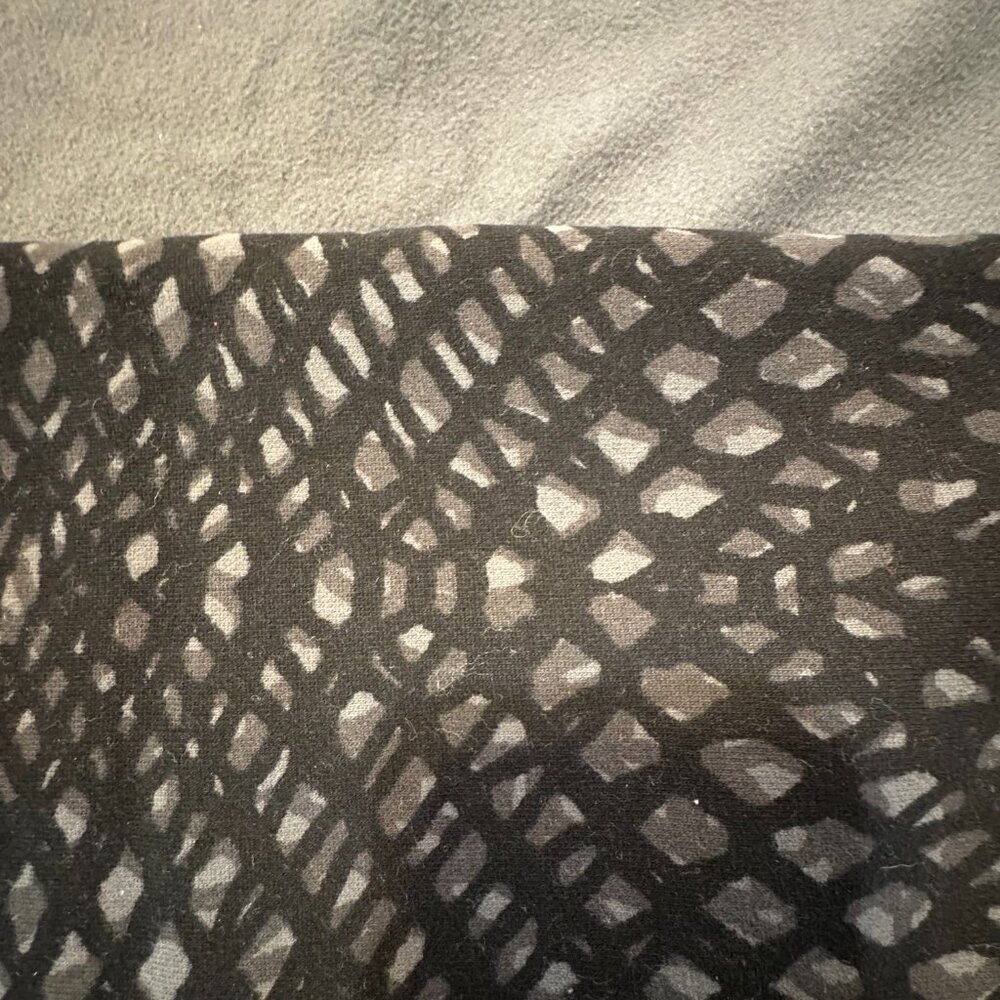Lululemon Vinyasa Scarf - Picture 6 of 13